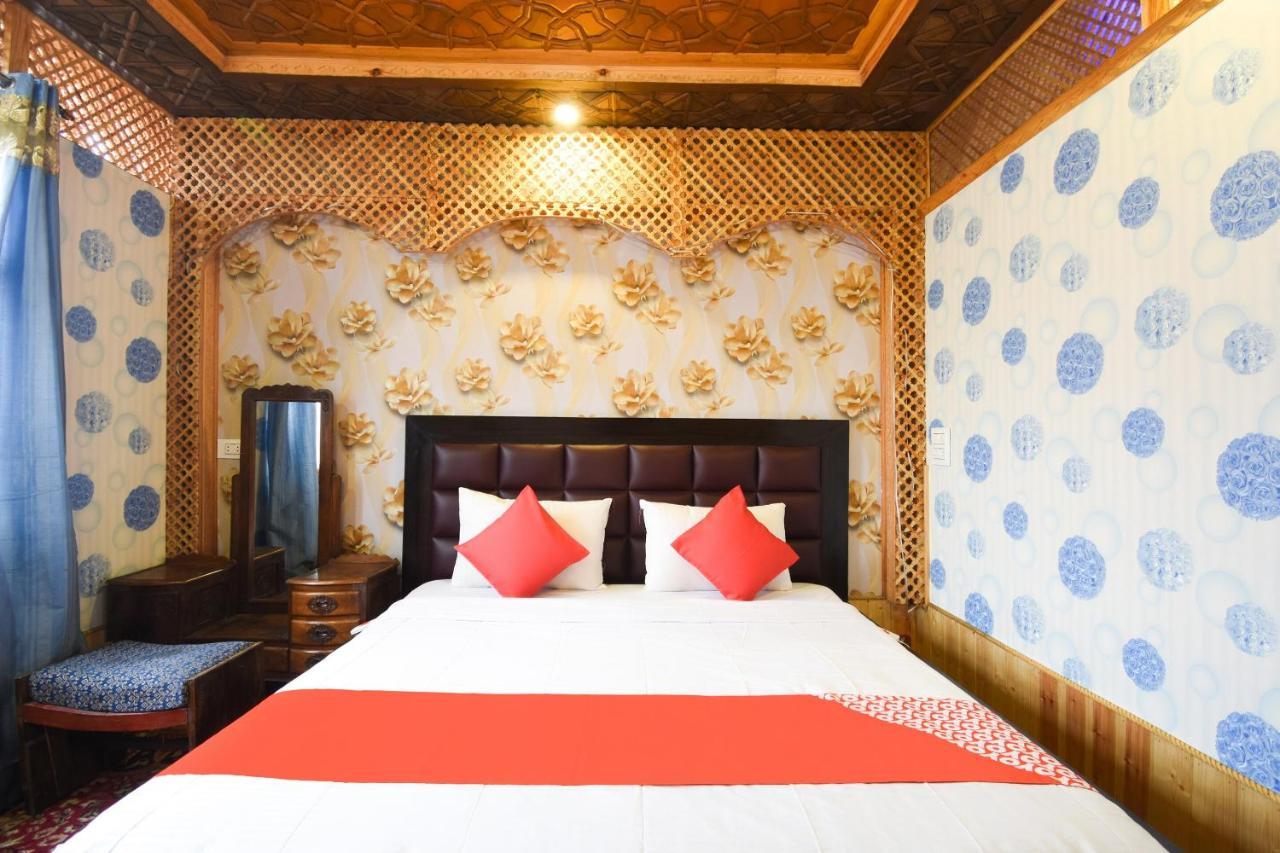 โอโย 66637 เมอร์ลิน กรุ๊ป ออฟ เฮาส์โบ๊ต Hotel ศรีนาการ์ ภายนอก รูปภาพ